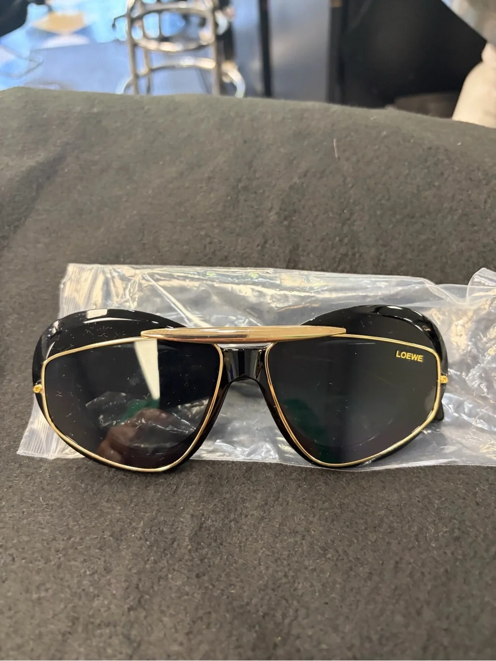 Source Unknown Black and Gold Aviator Sunglasses